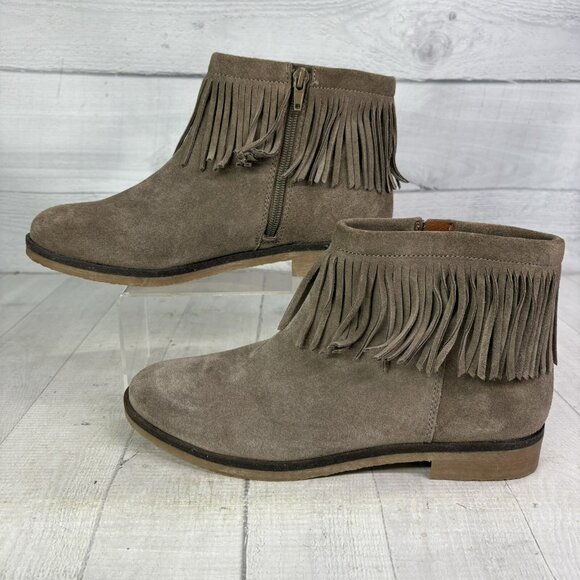 Lucky Brand GALLEY Taupe Leather Suede Low Heel Fringe Zip Ankle Boots Sz 8.5 M - Picture 5 of 16